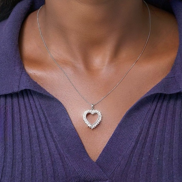 Macy's Jewelry - Genuine Diamond Heart 18" Pendant Necklace 1/10 ct. t.w. in Sterling Silver NWT